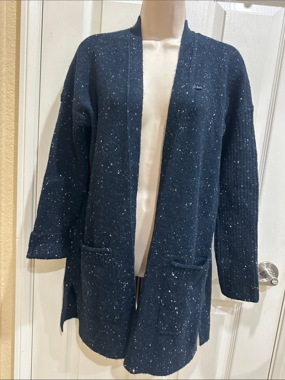 Abercrombie & Fitch Navy Speckled Knit Sweater size small